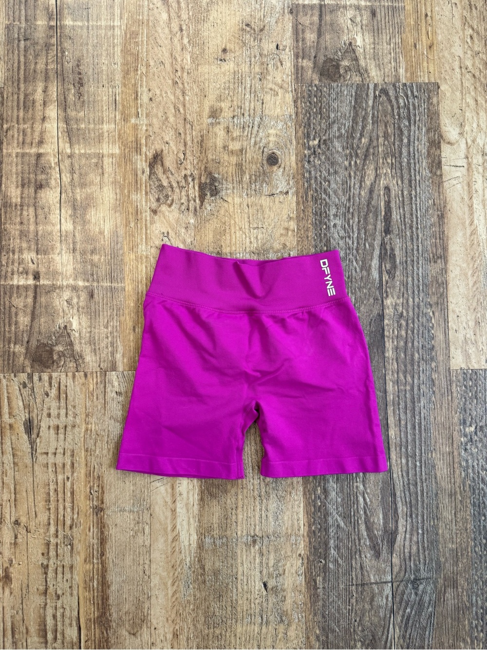 DFYNE Dynamic 4.5 in shorts